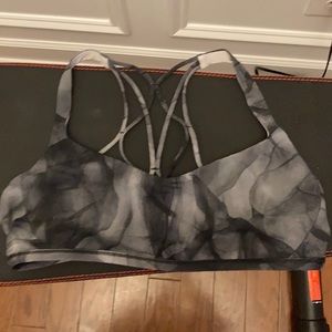 Lululemon Free to be Zen